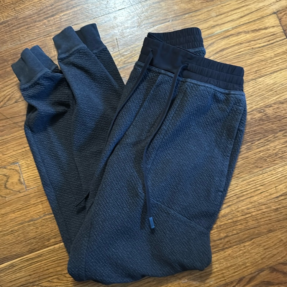 Lululemon at ease joggers